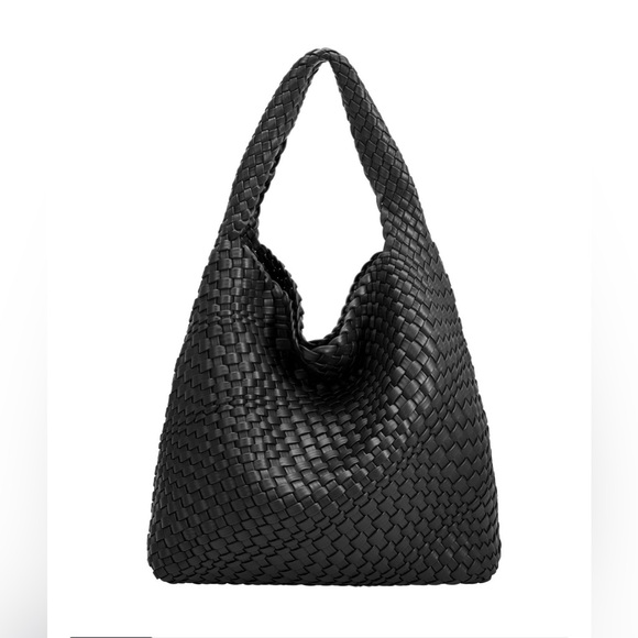 Melie Bianco Handbags - Mealie Bianca Johanna Shoulder Bag. Black.